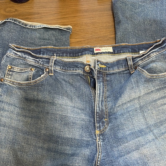 Wrangler Relaxed Boot - Picture 2 of 3